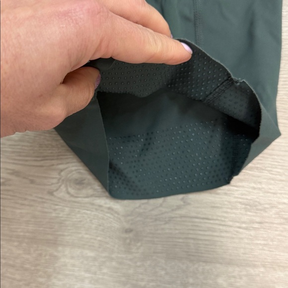 Janji 7” Inseam Groundwork Shorts Sz Medium in Ridgeline Green! - Picture 6 of 9